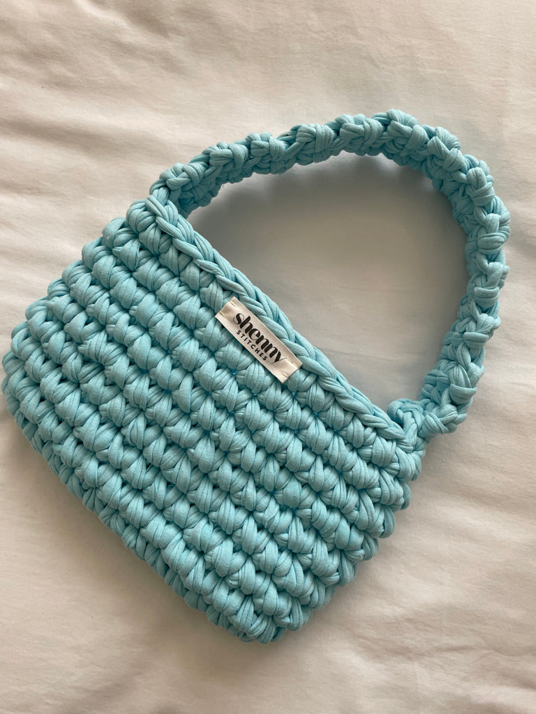 gigi - Baby Blue