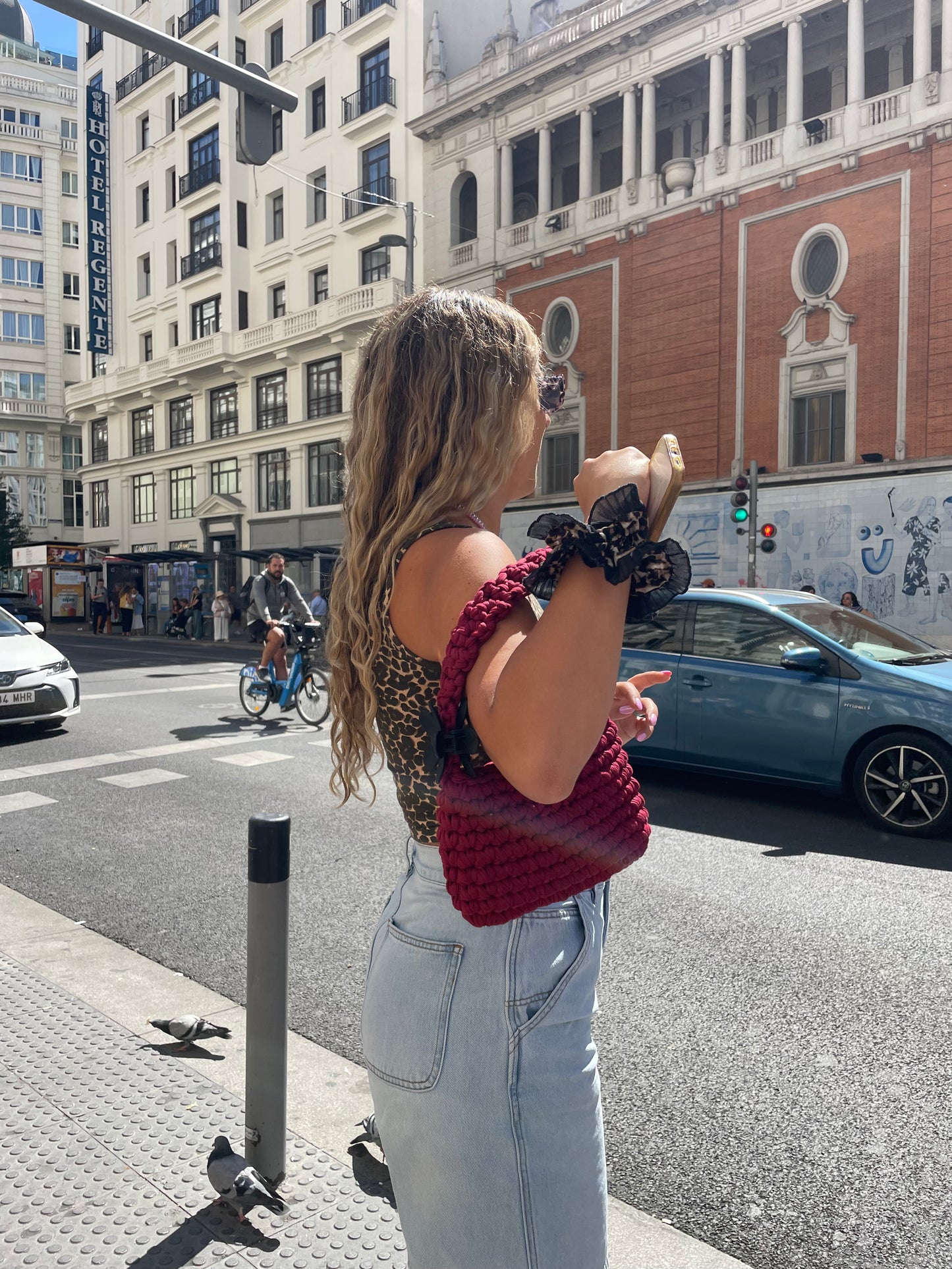 gigi - Burgundy