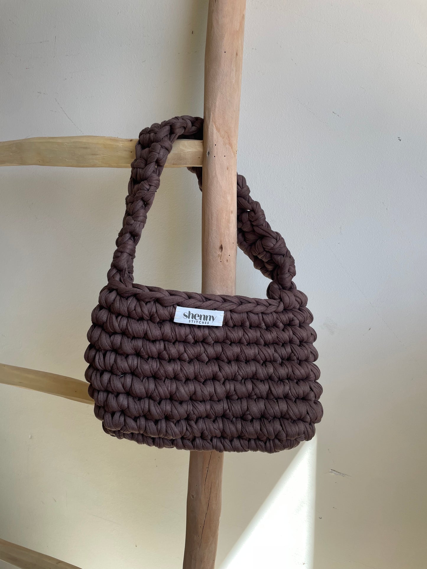gigi - Chocolate Brown