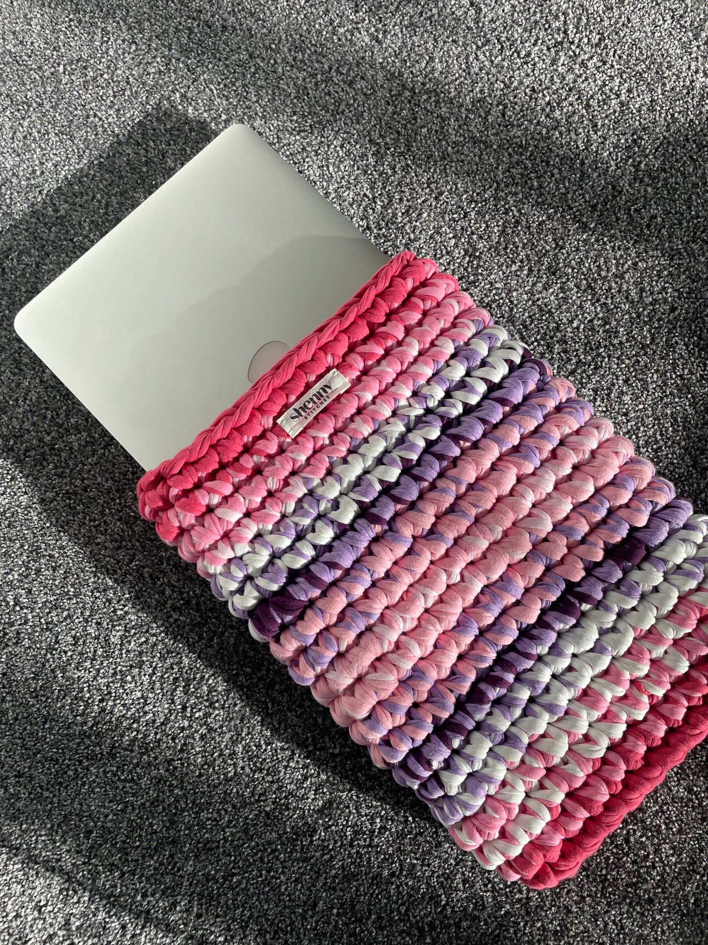 laptop case - pink, purple shades