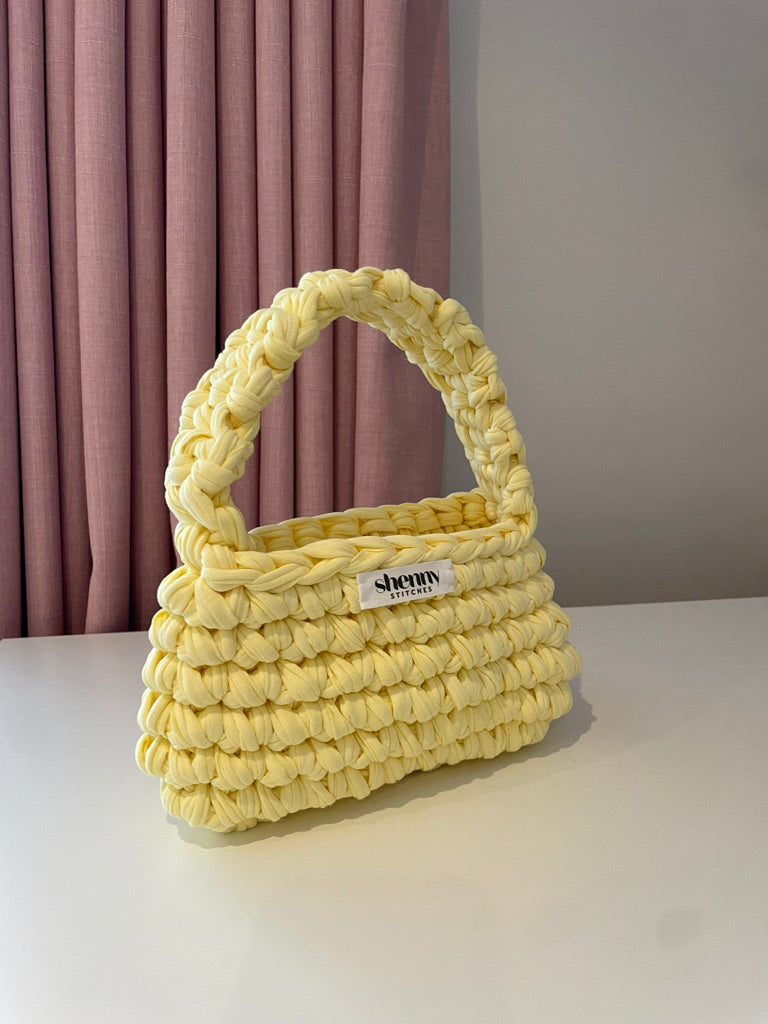 gigi - butter yellow
