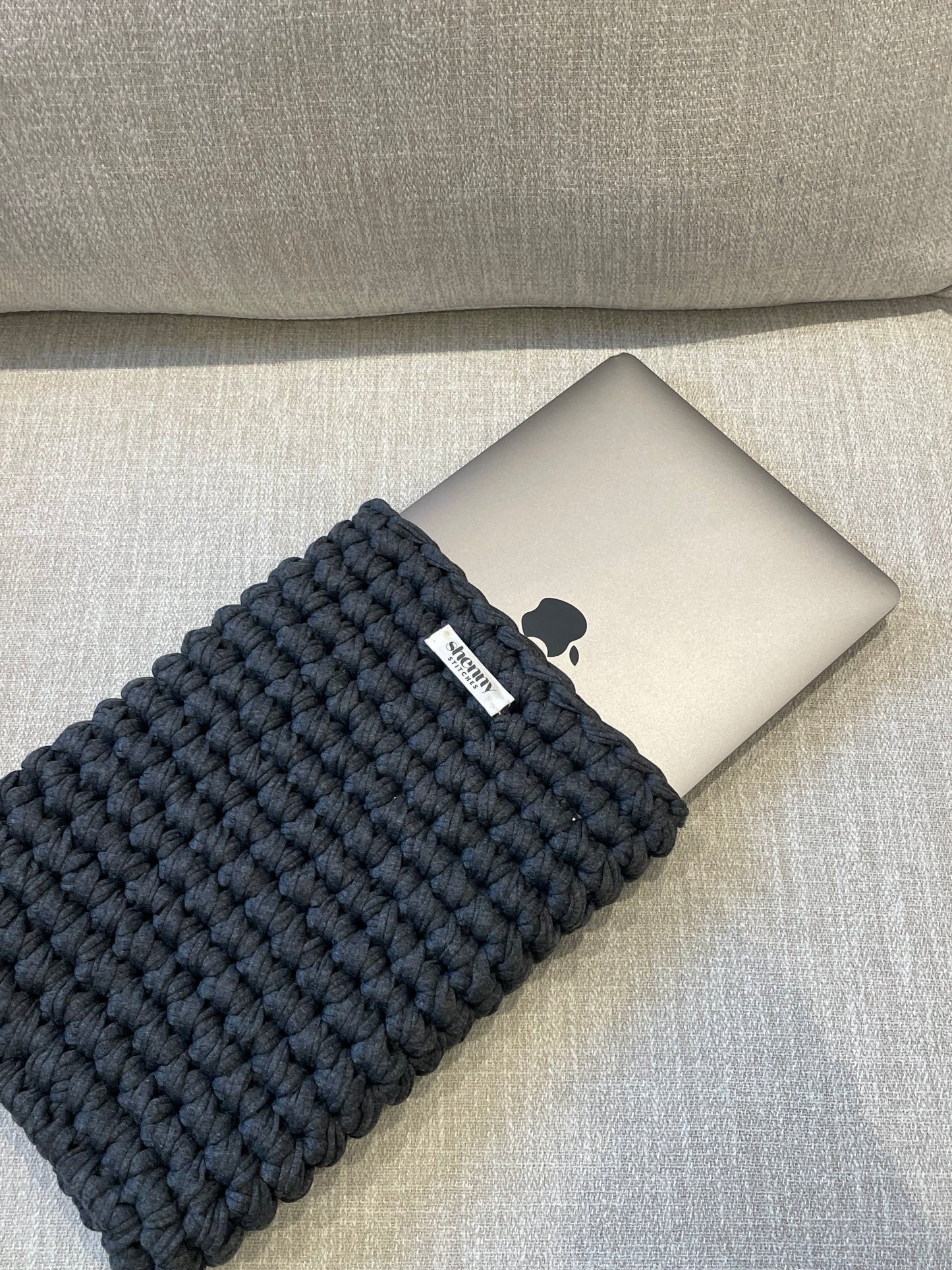 laptop case - charcoal grey