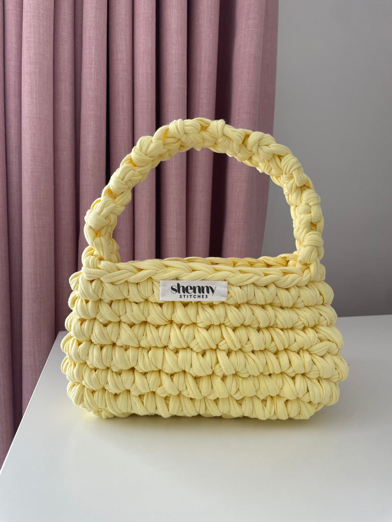 gigi - butter yellow