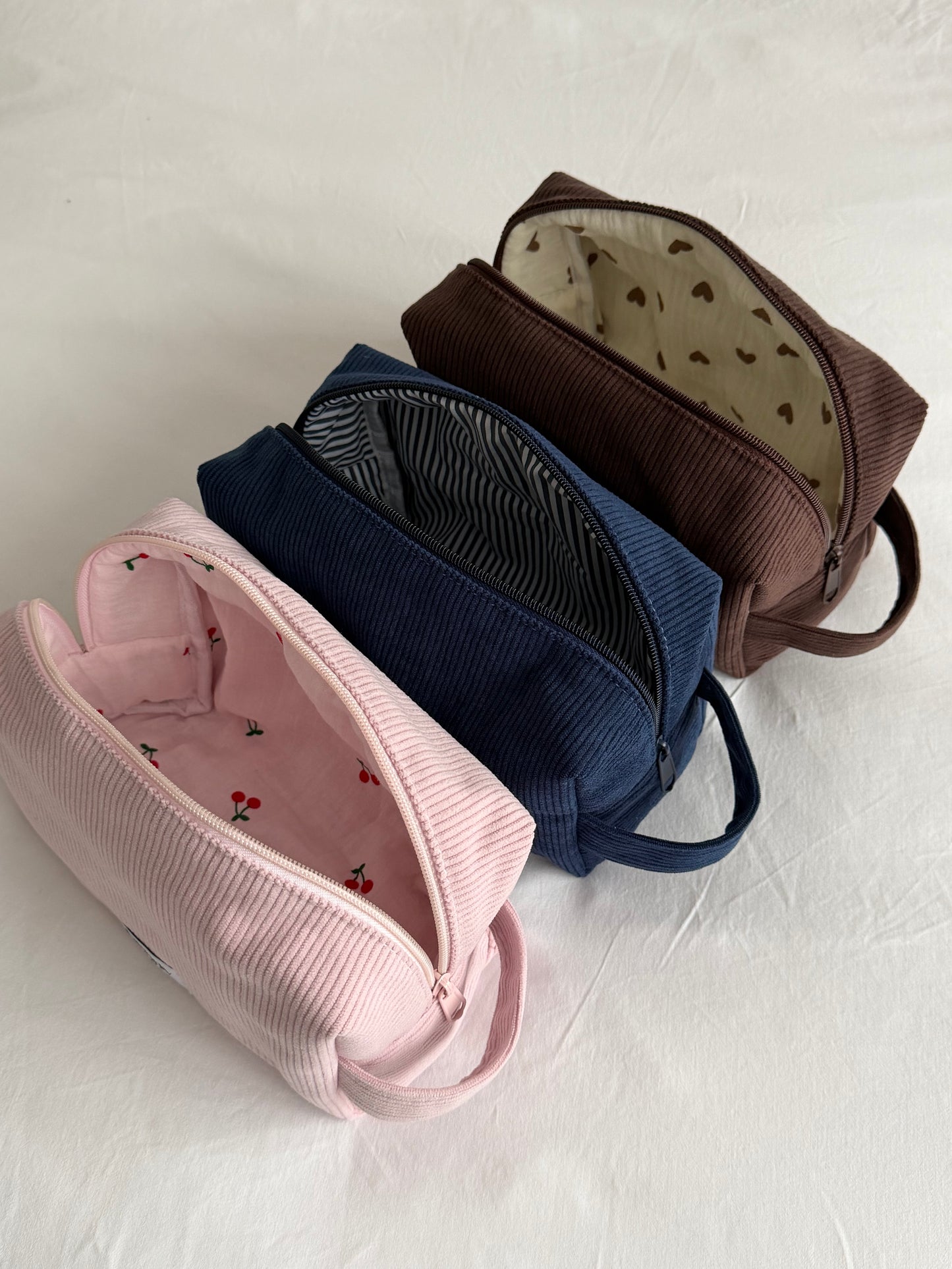 beauty bag - cherry cute